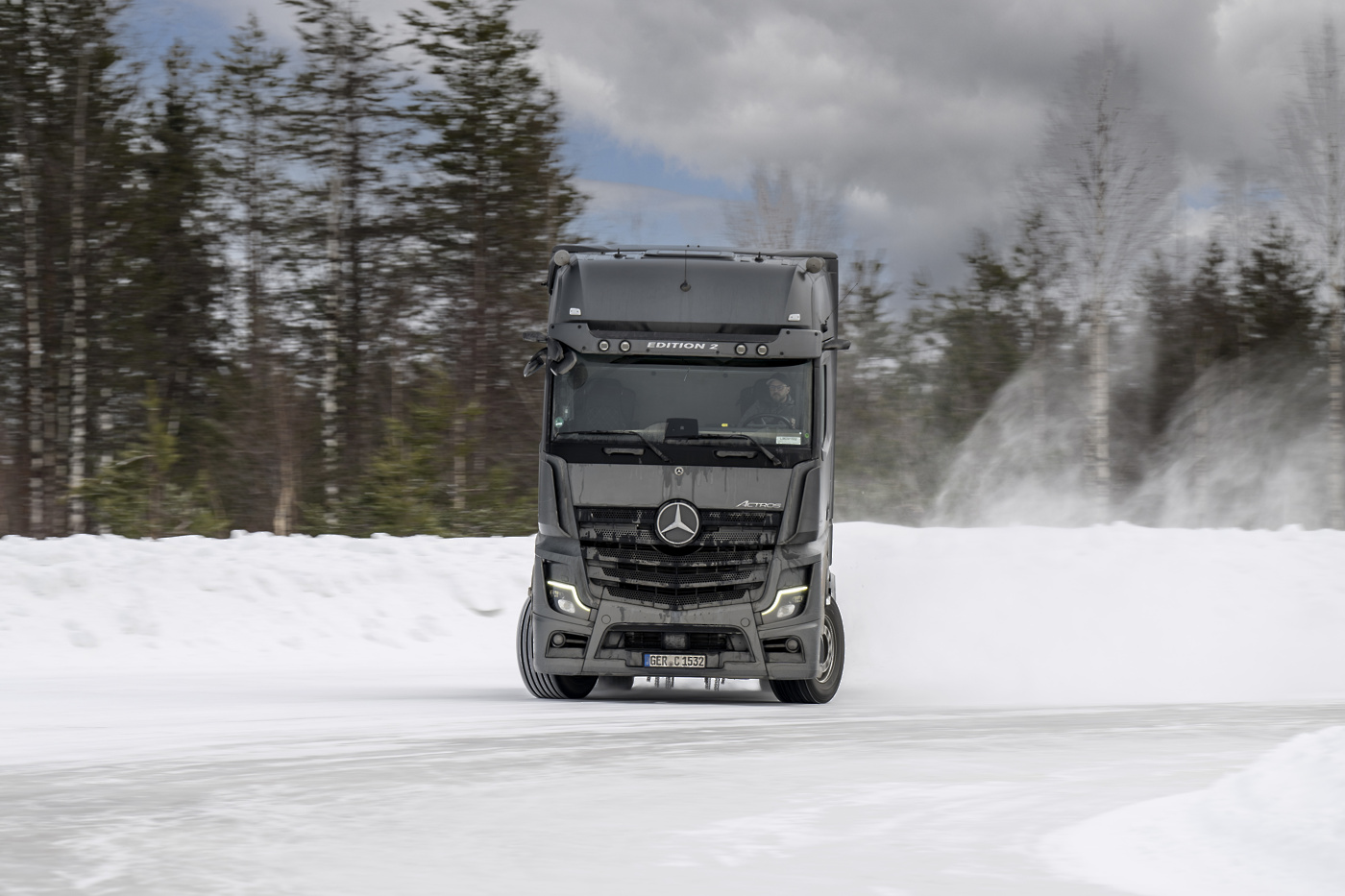 Mercedes zimska testiranja na finskem
