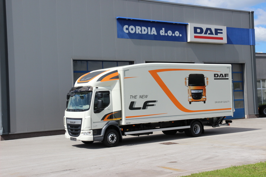 Test DAF LF aerobody