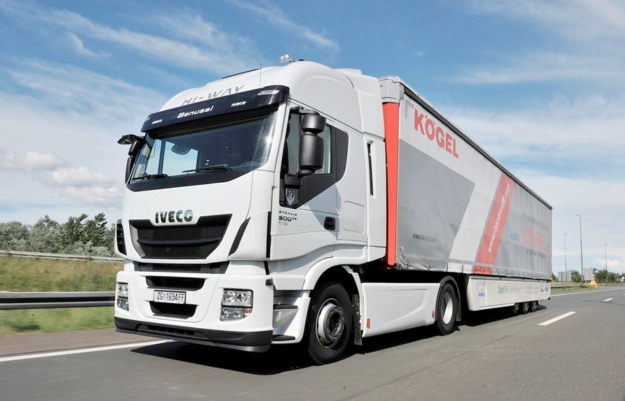 Iveco stralis hi-way AS440S50