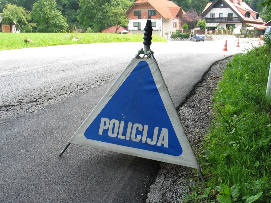 policija