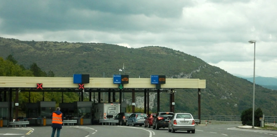 Mejni prehod Sočerga od ponedeljka zaprt, obvoz bo preko Dragonje