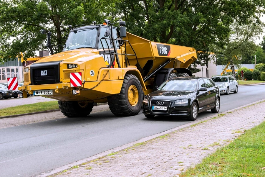 »Zverini« v običajnem prometu