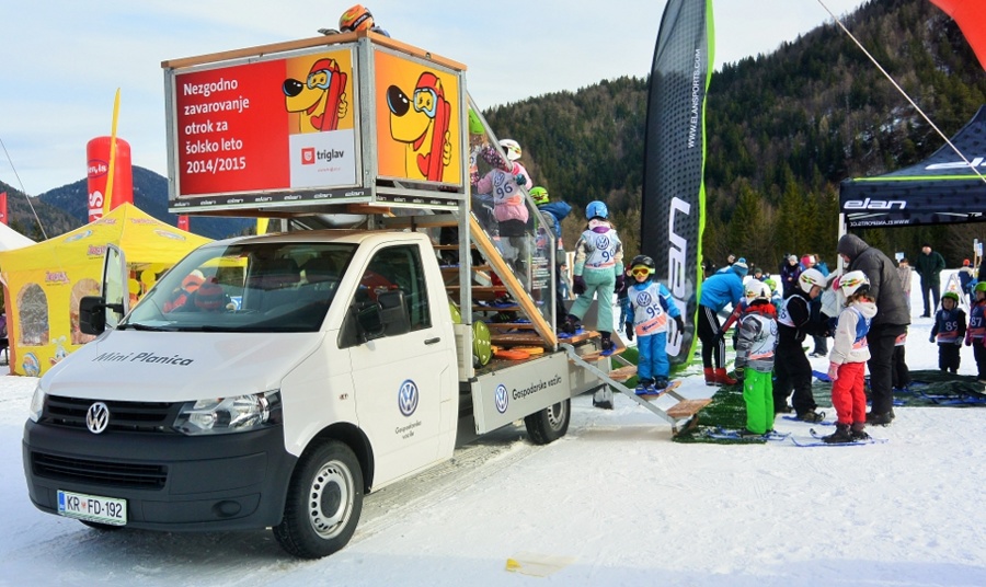 Franci Petek in Mini Planica sta na skakalni turneji po Sloveniji