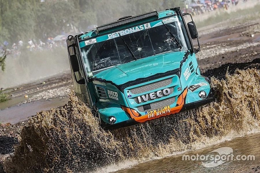Odpovedi, padci in slabo vreme – Dakar v vsej svoji veličini