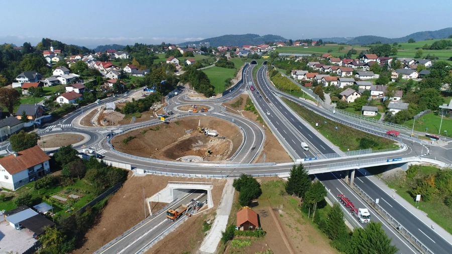 ODPRTJE PRIKLJUČKA ŠMARJE - SAP