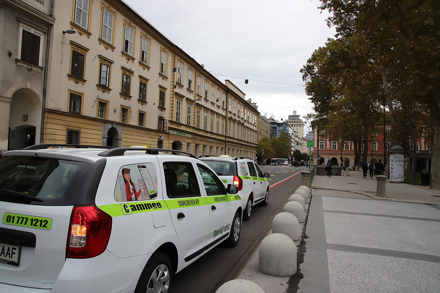 V prvem mesecu preko 100.000 naročil 