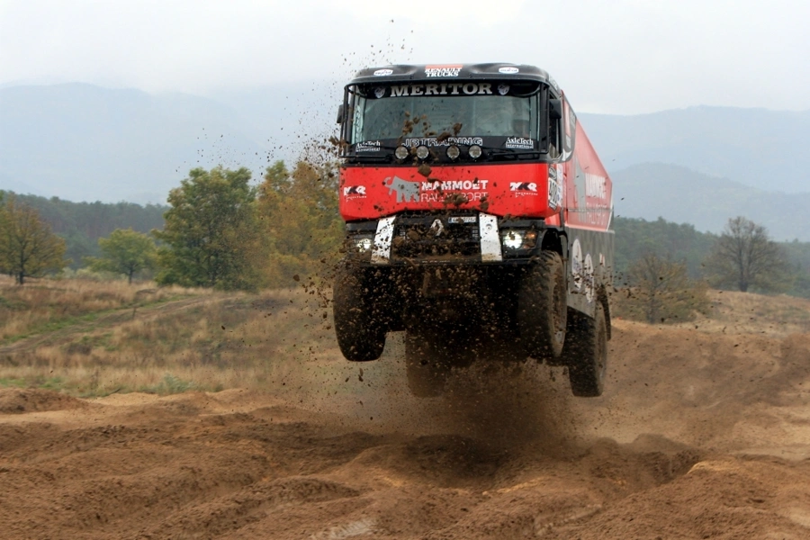 Dakar 2018 – novi izzivi za Renault Trucks