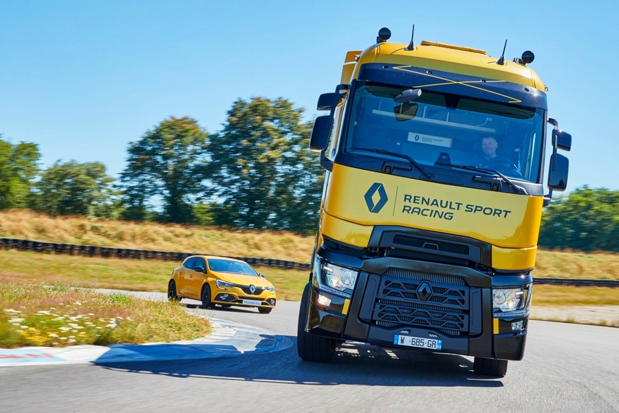 T High Renault Sport Racing