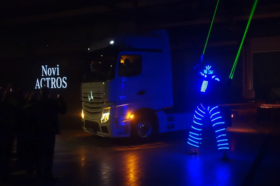 Domača predstavitev: Mercedes-Benz Actros