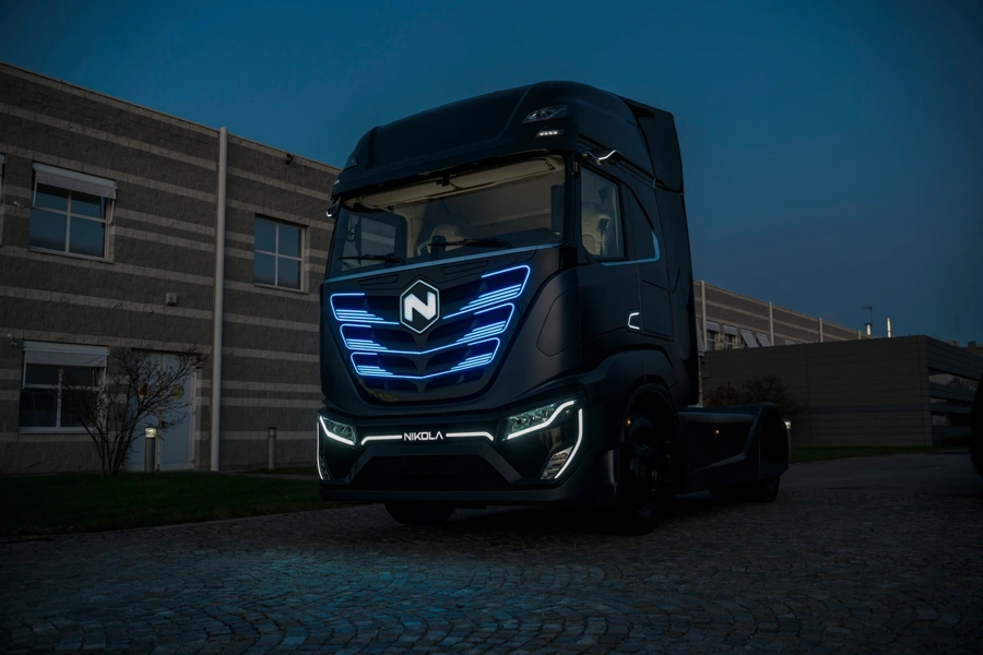 Nikola in Iveco ubirata svojo pot