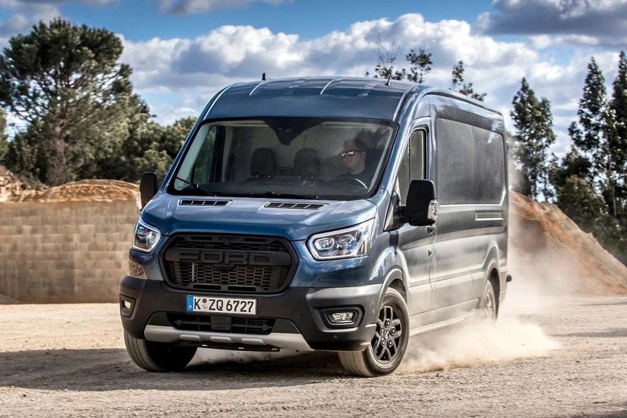 ford2020transittrail13
