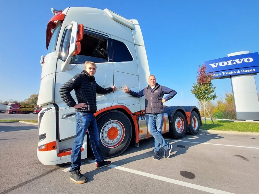 floro-transport-volvo-fh16-750-1