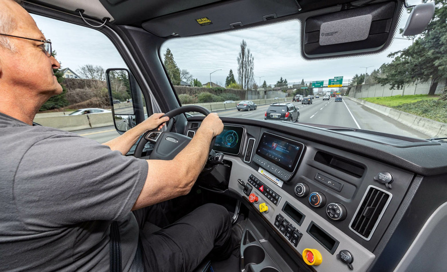 Freightliner eCascadia