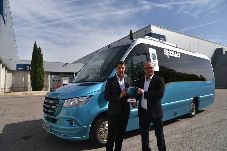 Minibus leta 2023