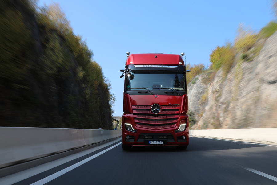 Mercedes-Benz Actros L