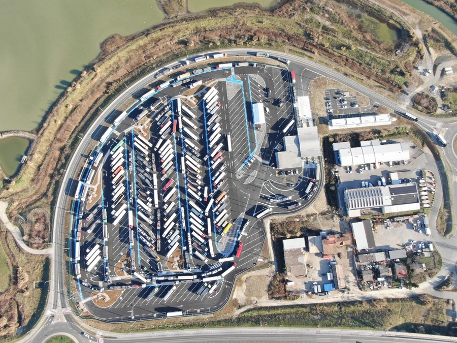 Kamionski terminal Sermin