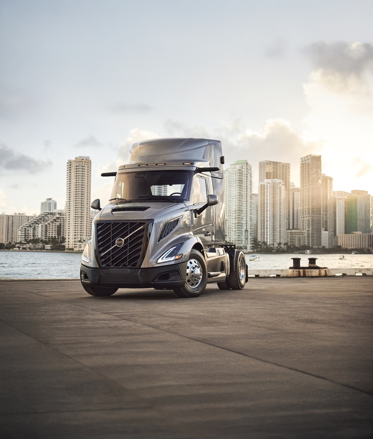 Volvo VNR