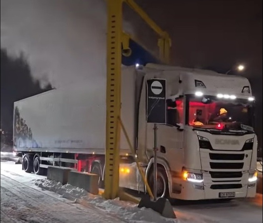 durasweeper-avtomatizirano-ciscenje-snega-s-prikolic