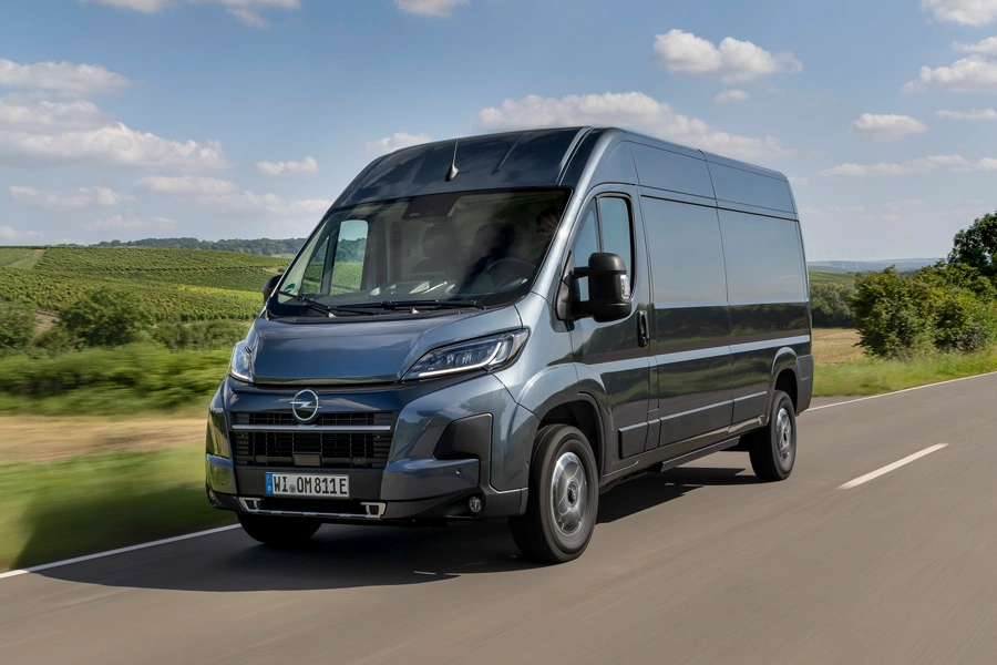 Opel Movano (1)