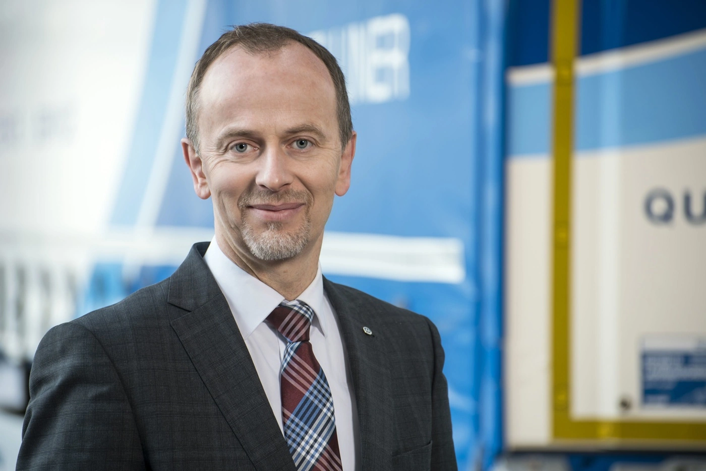 dr.-frank-albers.webp