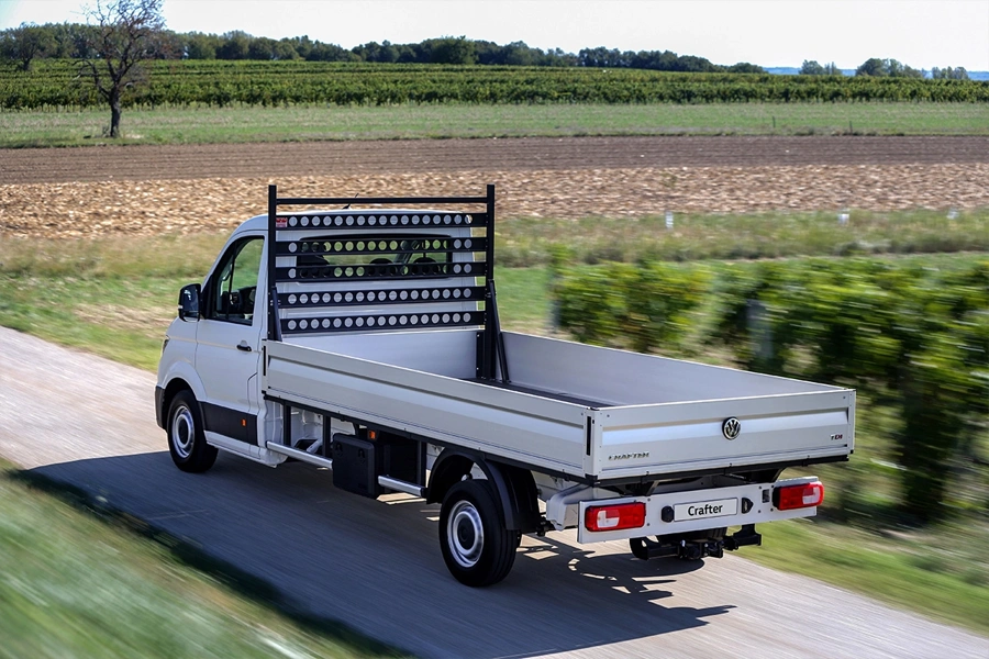 2018-08-vw-crafter-1200x80003.webp