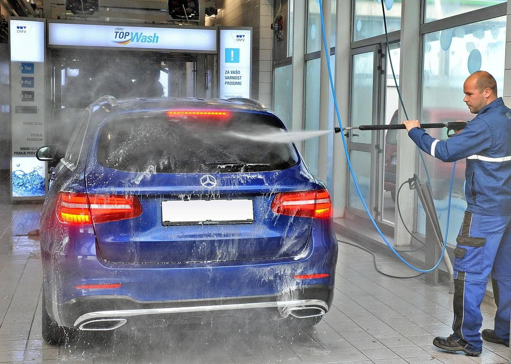 omv-top-wash-po-vsej-sloveniji-omogo%C4%8Da-izbiro-med-kar-tremi-%C4%8Distilnimi-programi..webp