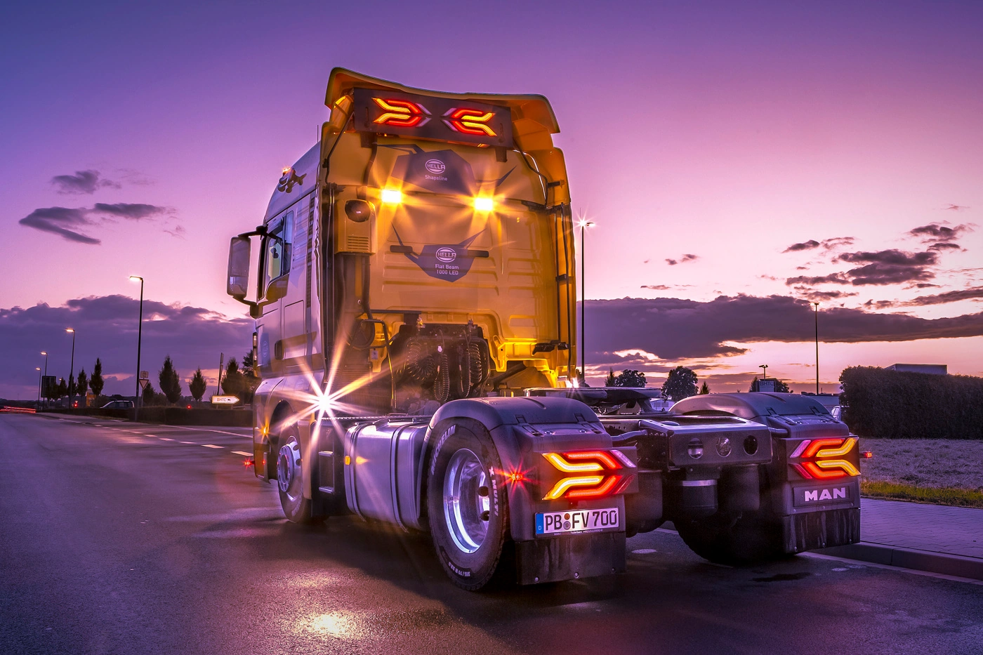 showtruckheckshapeline.webp