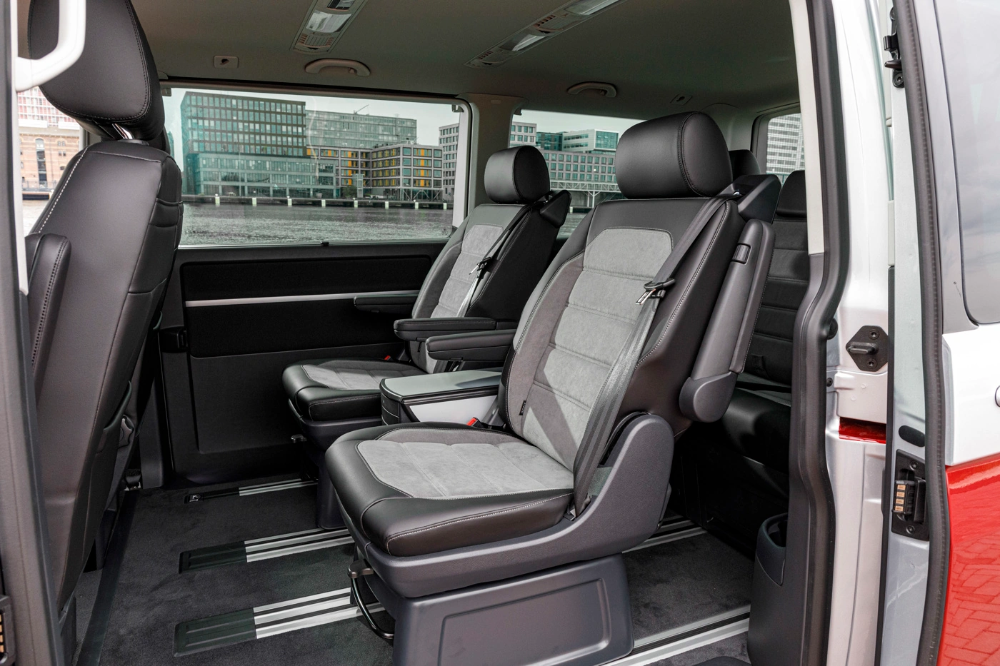 vw-t6.1-multivan-cruise-064.webp