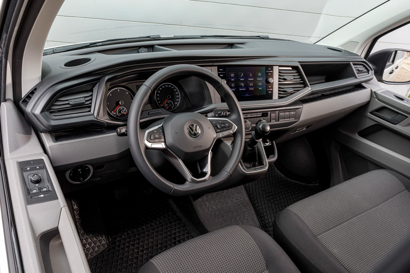 vw-t6.1-panelvan-035.webp