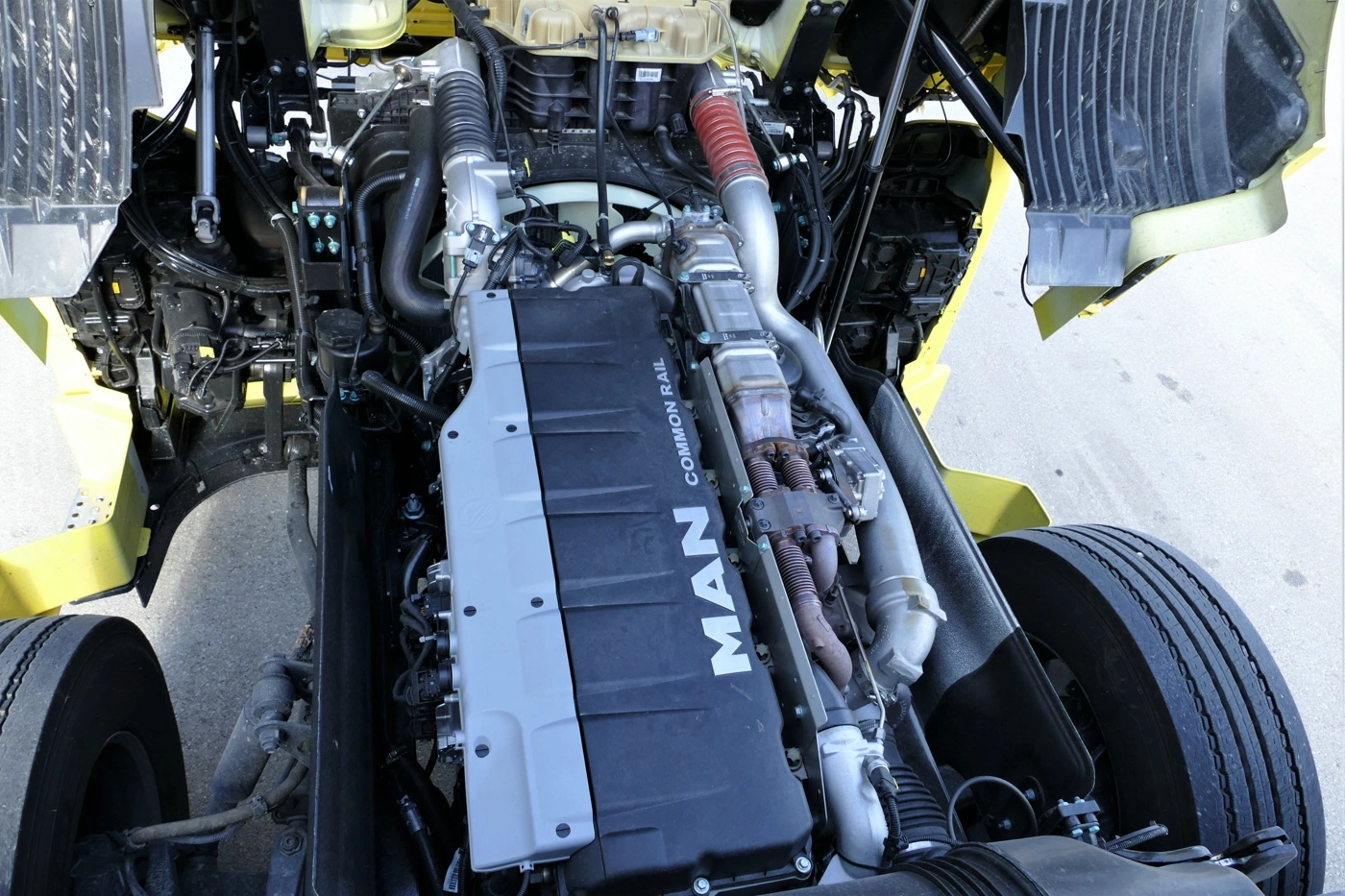 18-24tgx-510-02.webp