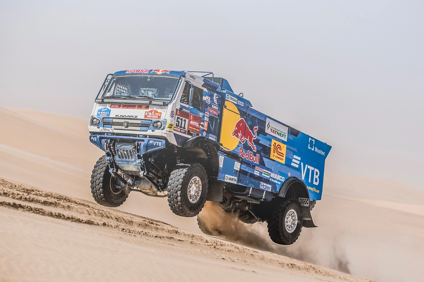 ekipa-kamaz-master-je-z-goodyearovimi-pnevmatikami-osvojila-reli-dakar.webp