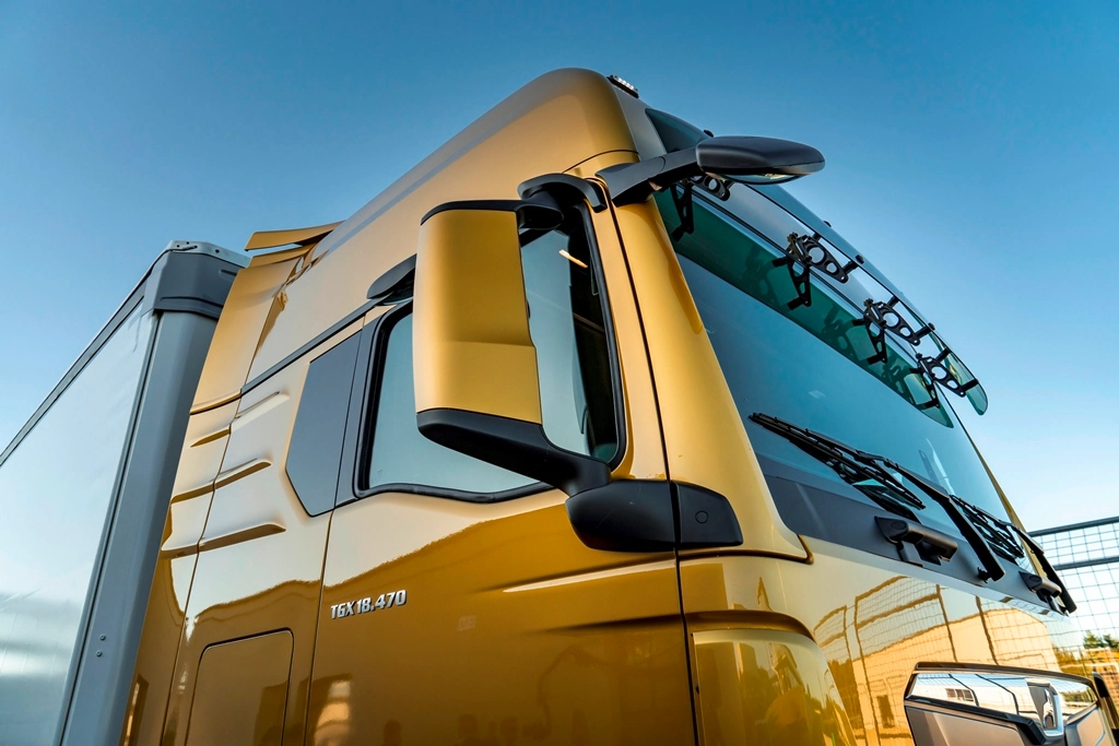 p-newtg-tgx-eod-mirror-02.webp