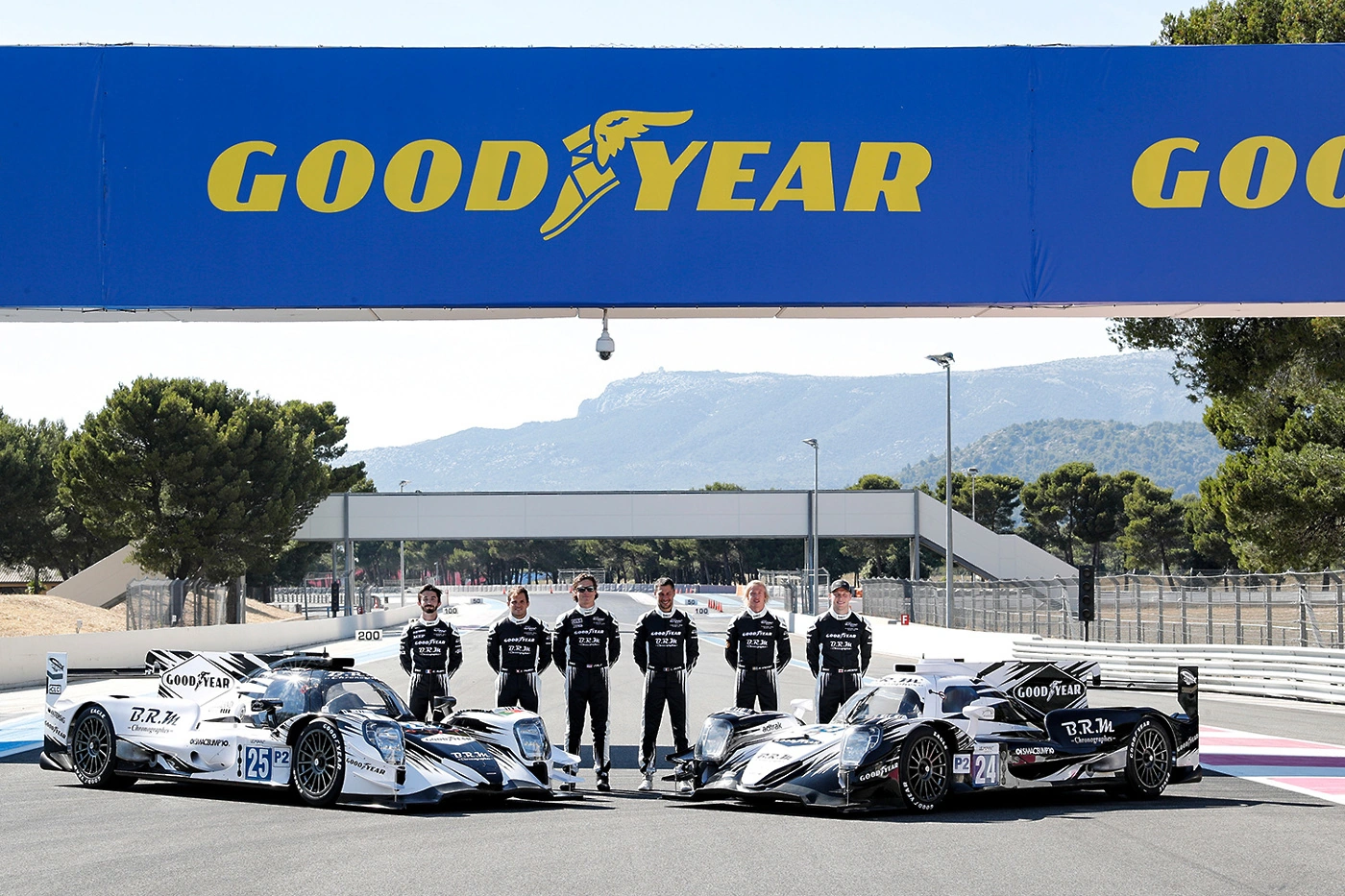 goodyear-v-sodelovanju-z-ekipo-algarve-pro-racing-in-izdelovalcem-ur-b.r.m.-chronographes-vstopa-v-svet-presti%C5%BEnega-urarstva.webp