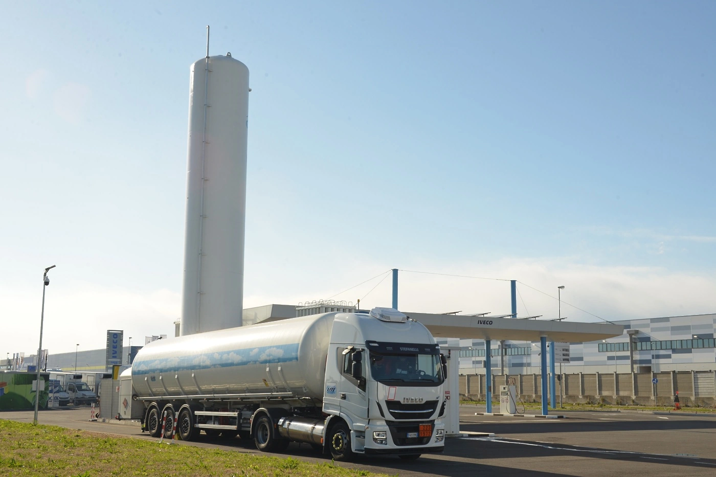 ivecobio-lngstrada-cascinette-1.webp