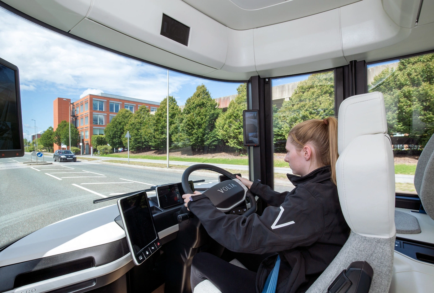 volta-trucks-interior-driver-road-full.webp