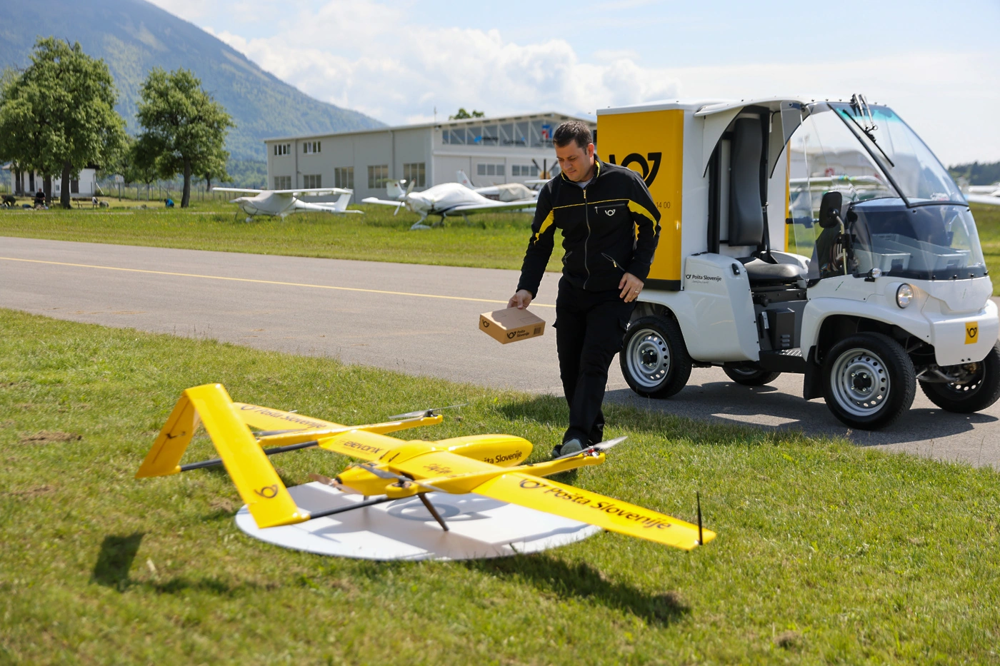 po%C5%A1ta-slovenije-brezpilotno-letalo-dron-5.webp