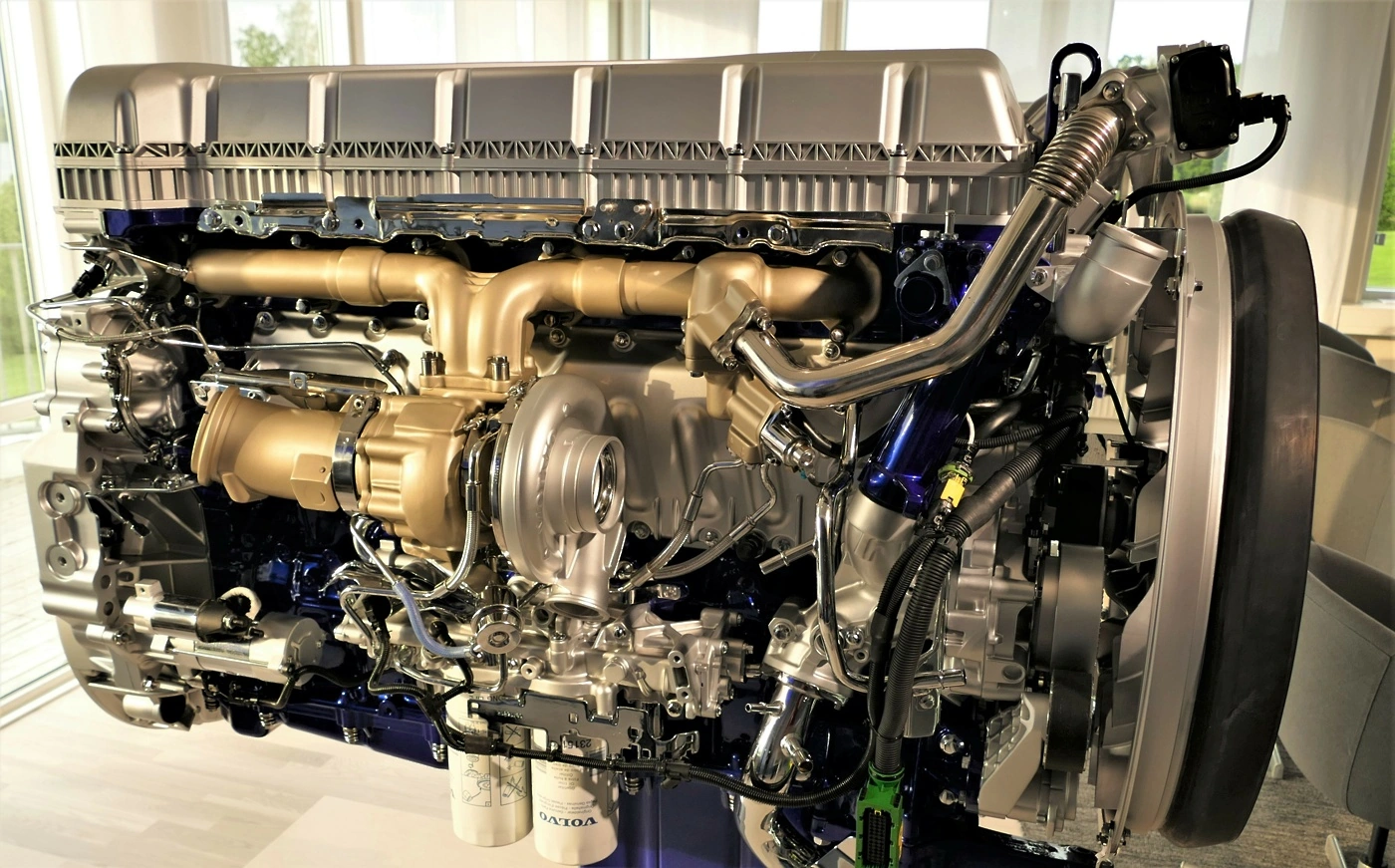 volvo-fmx-8x4-500-13.webp