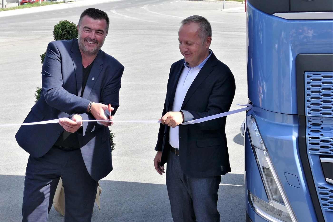 pisek-3-hsf-logistics-volvo-fh.webp