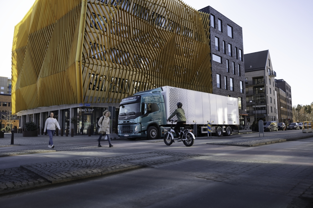 volvo-fm-electric-2.webp