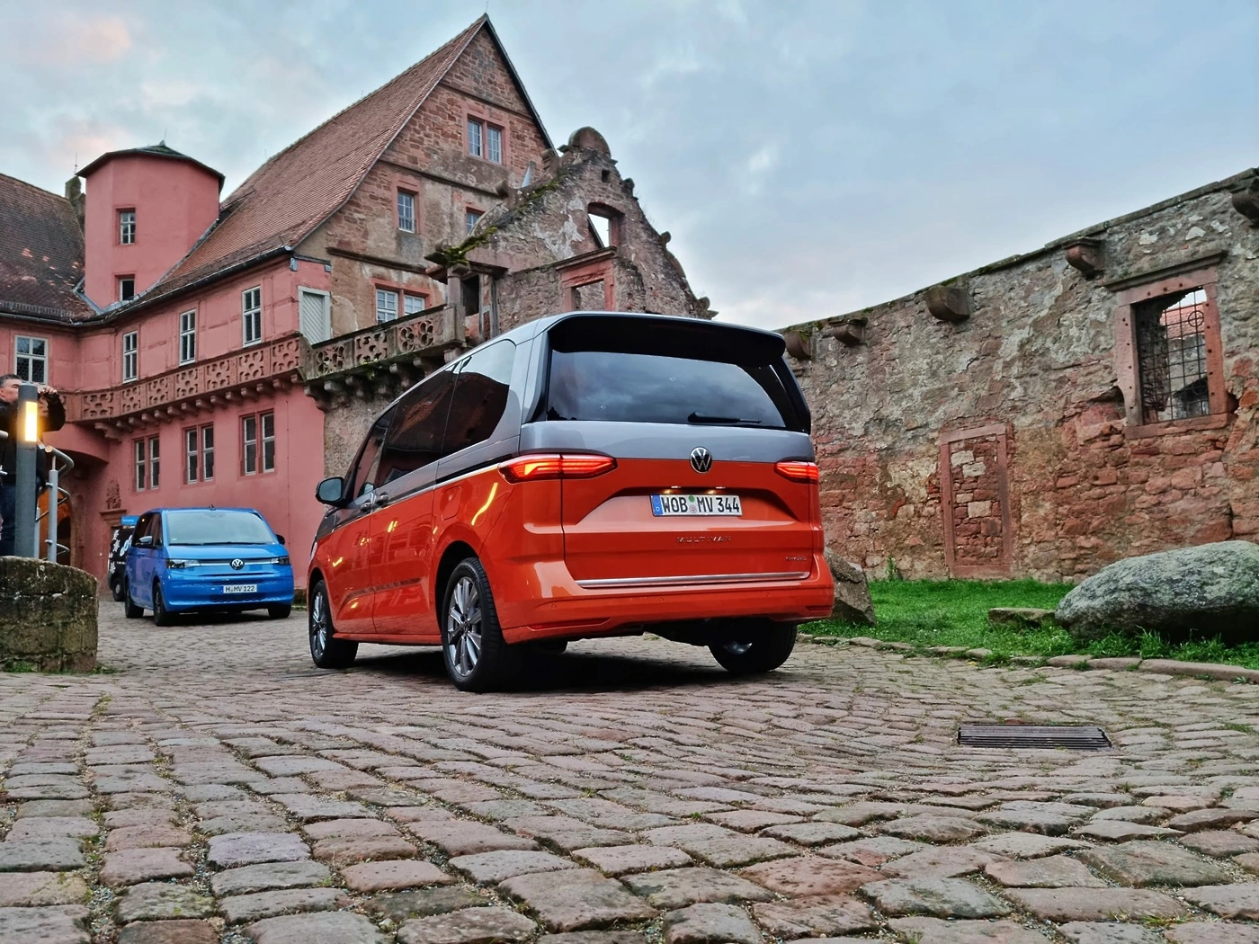 volkswagen-multivan-6.webp