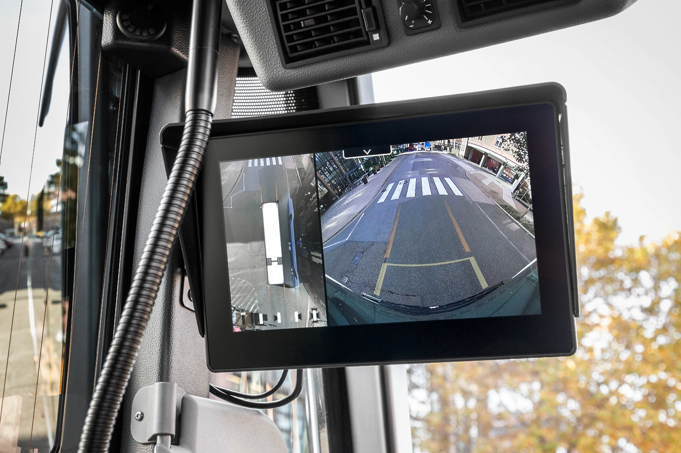 mercedes-benz-bus-kamera-2.webp