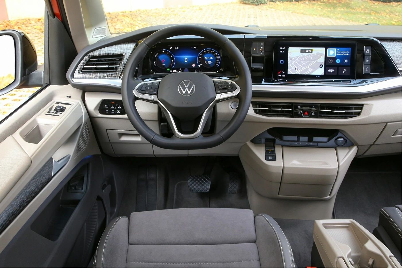 volkswagen-multivan-7.webp