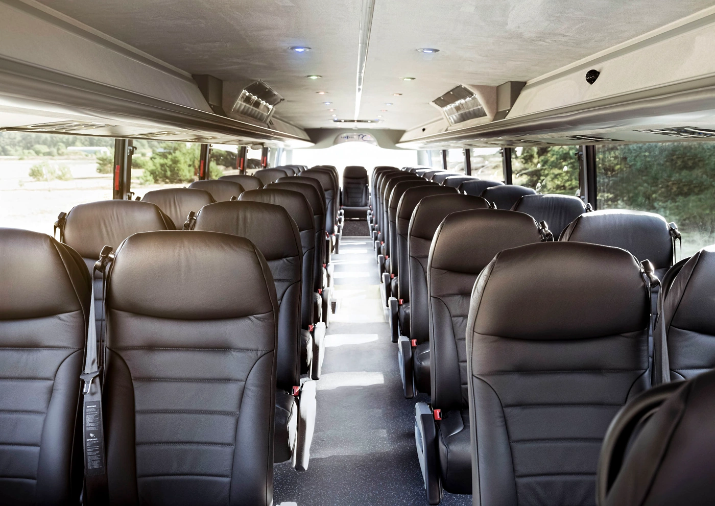 van-hool-avtobus-2.webp