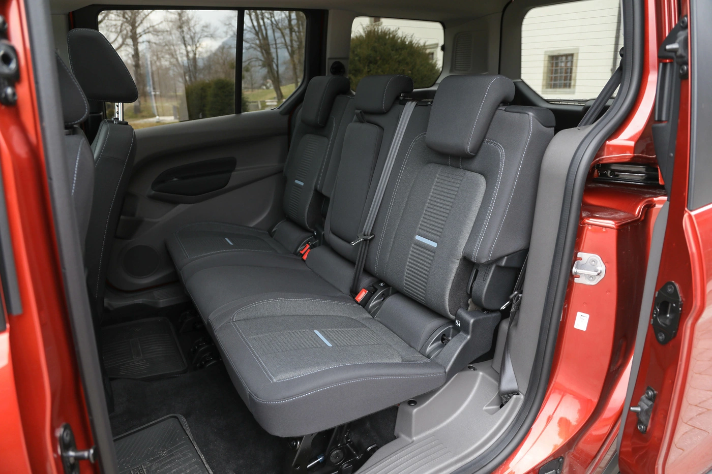 ford-tourneo-connect-active-13.webp