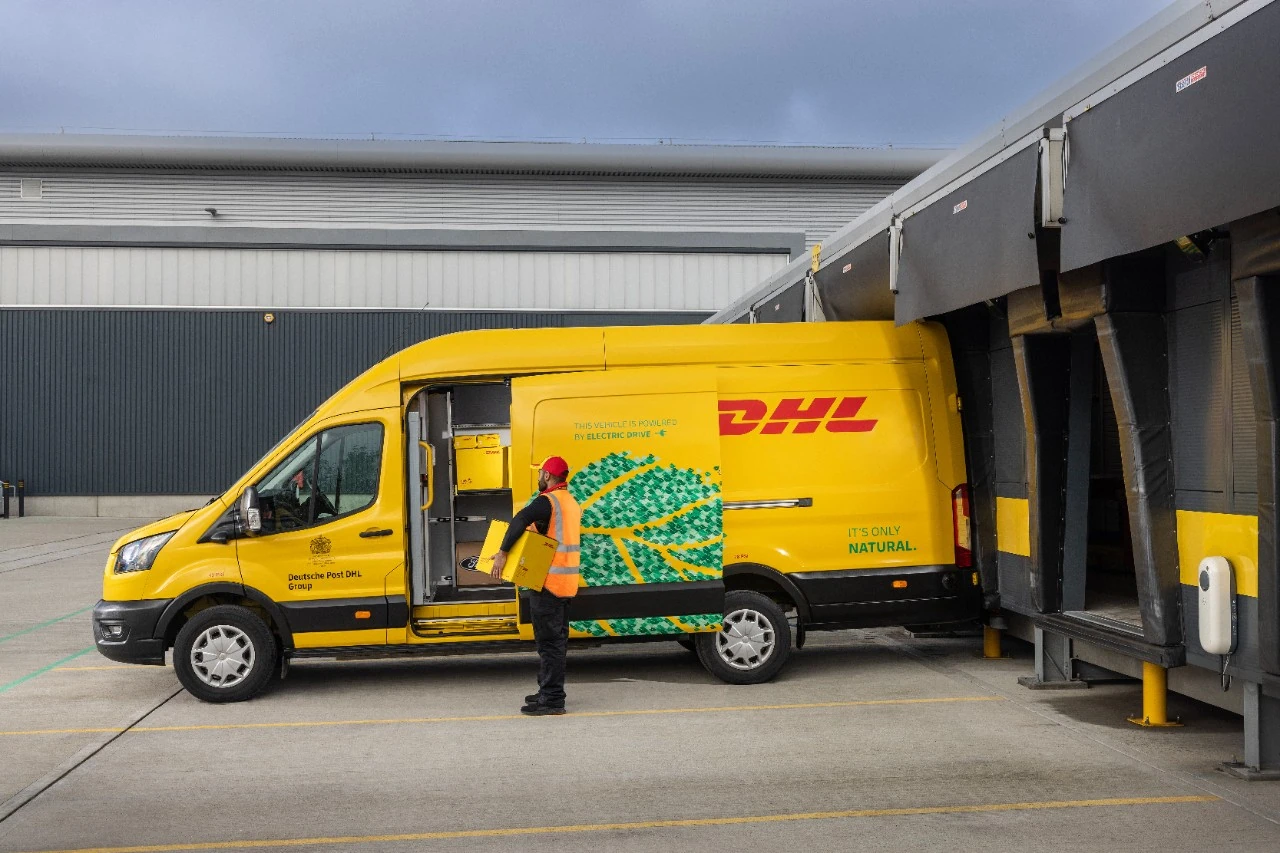 dhlexpressford-e-transit06.webp