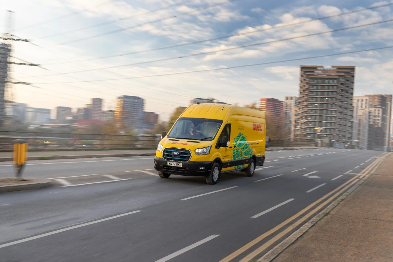 dhlexpressford-e-transit08.webp
