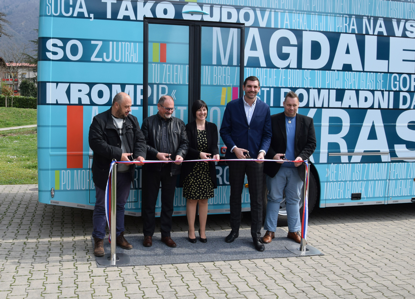 Mercedes-Benz Actros - potujoča knjižnica