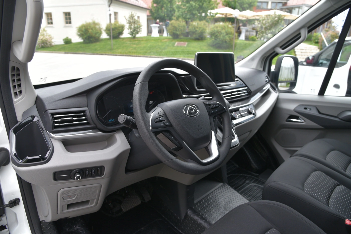 Maxus