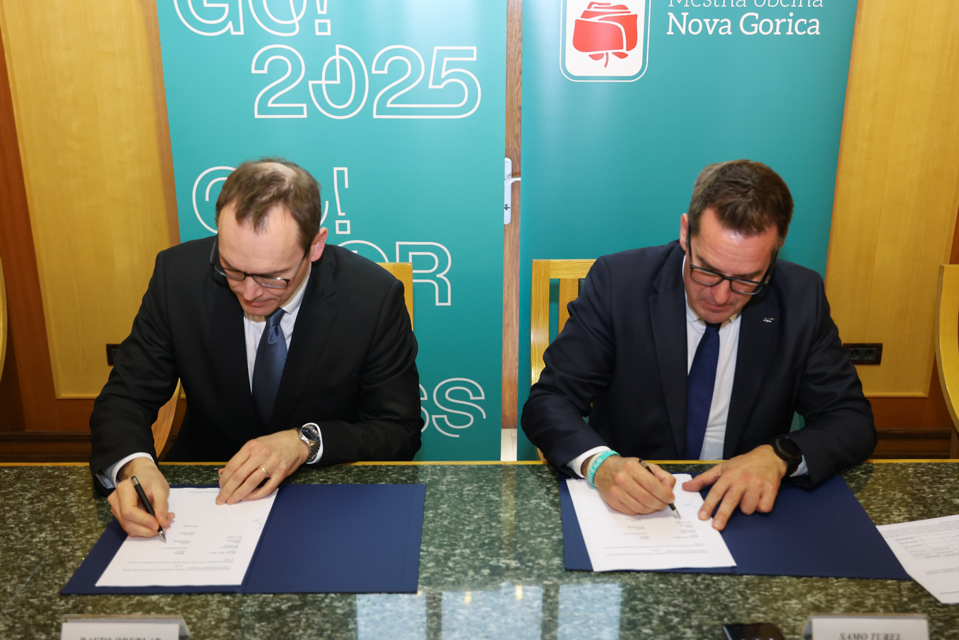 Nova Gorica podpis pogodbe za električne avtobuse
