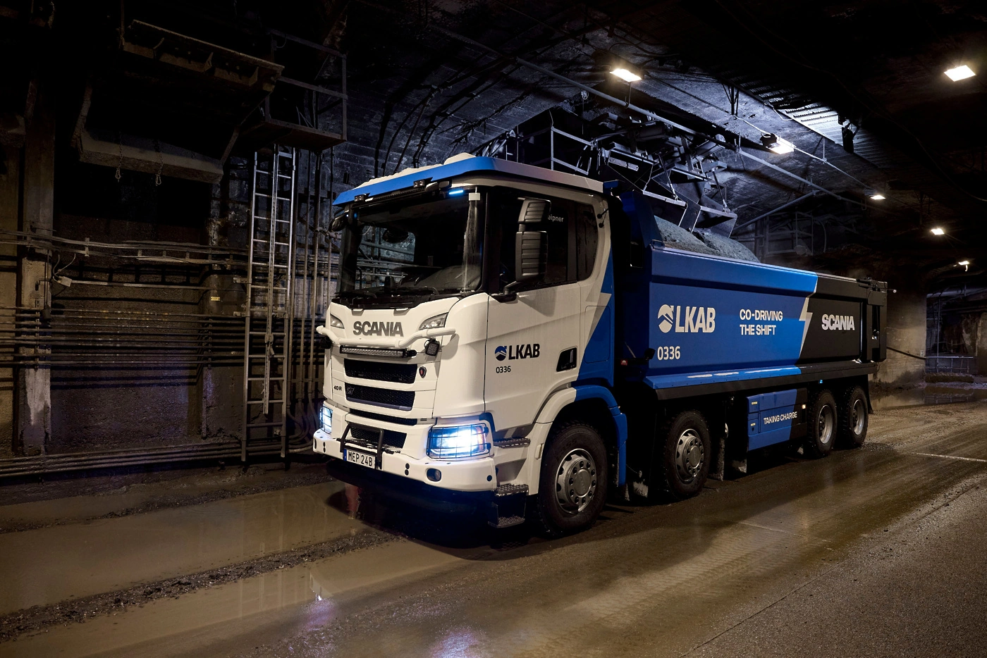 Scania 40 R XT